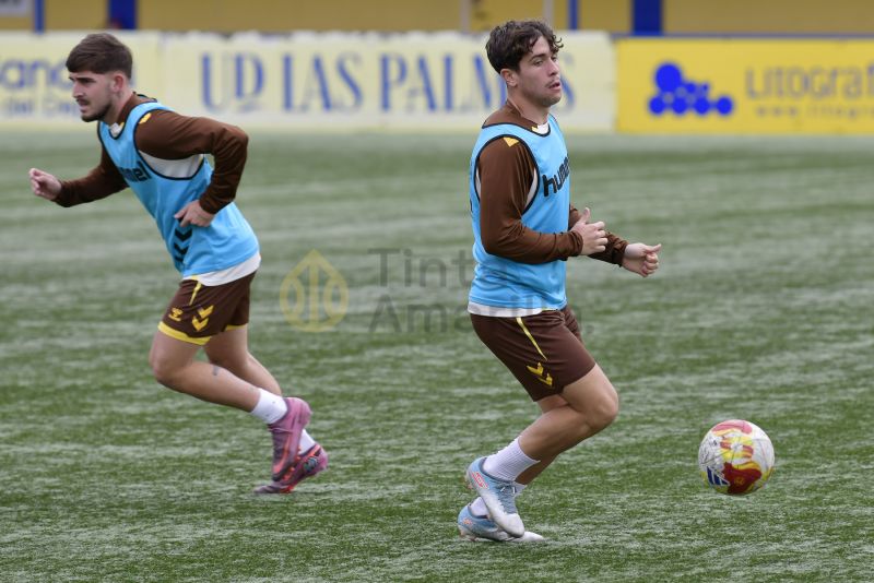 Fotos: Las Palmas Atlético, a mantener su racha como anfitrión del Navalcarnero
