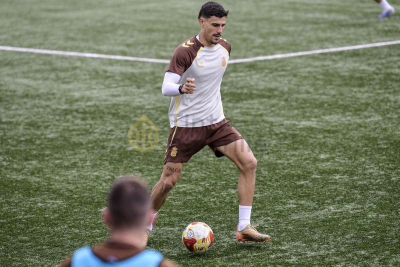 Fotos: Las Palmas Atlético, a mantener su racha como anfitrión del Navalcarnero