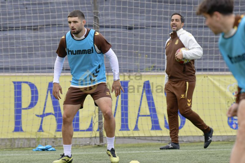 Fotos: Las Palmas Atlético, a mantener su racha como anfitrión del Navalcarnero