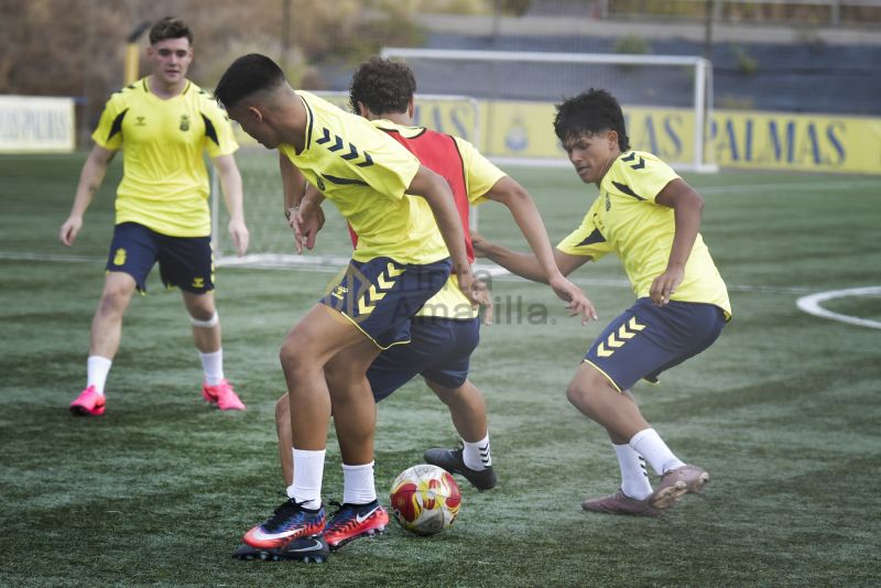 Las primeras imágenes en acción del nuevo DH juvenil de la UD Las Palmas