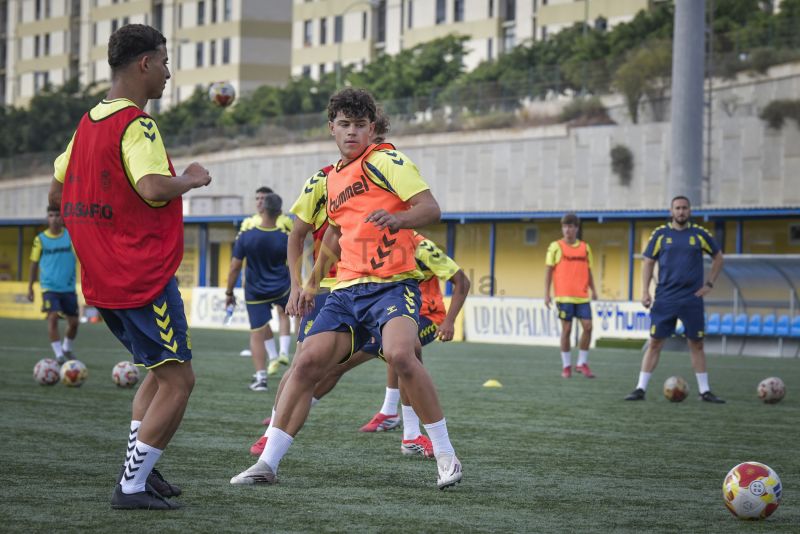 Las primeras imágenes en acción del nuevo DH juvenil de la UD Las Palmas