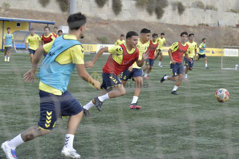 Las primeras imágenes en acción del nuevo DH juvenil de la UD Las Palmas