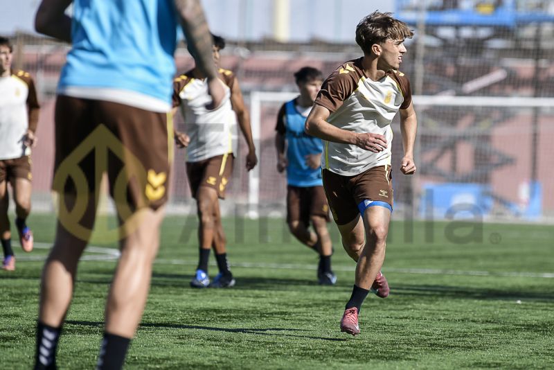 Fotos: Las Palmas C tiene cita en un escenario histórico
