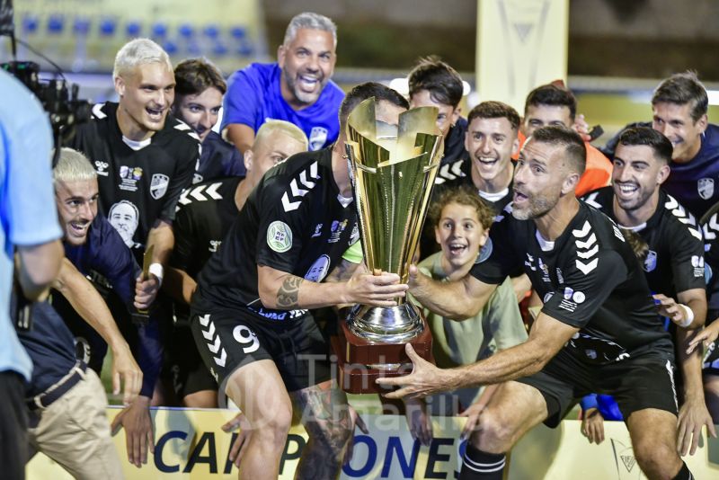 0-2: El Tamaraceite completa su majo y limpio en la III Copa Ruiz Caballero