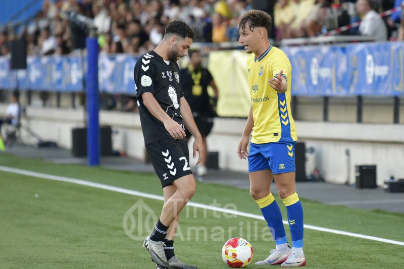 0-2: El Tamaraceite completa su majo y limpio en la III Copa Ruiz Caballero