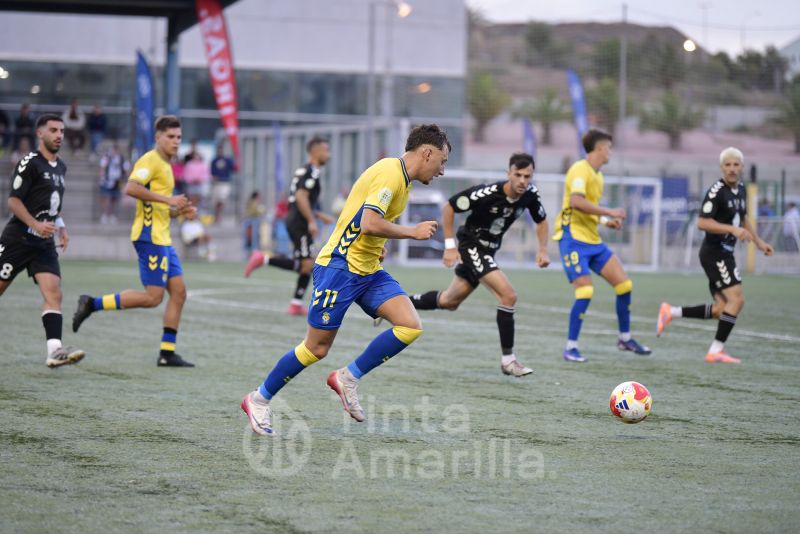 0-2: El Tamaraceite completa su majo y limpio en la III Copa Ruiz Caballero