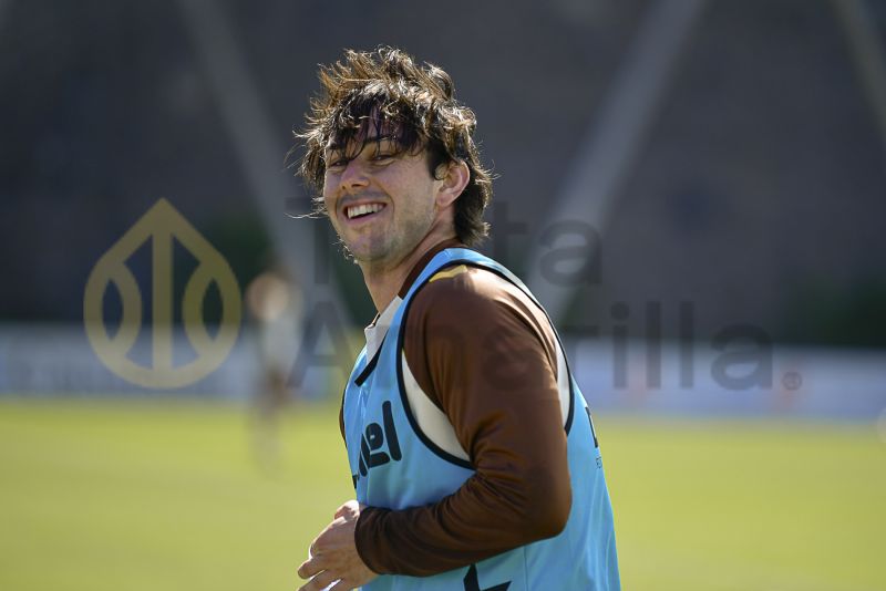Fotos: Las Palmas Atlético prepara en Barranco Seco su visita al Conquense