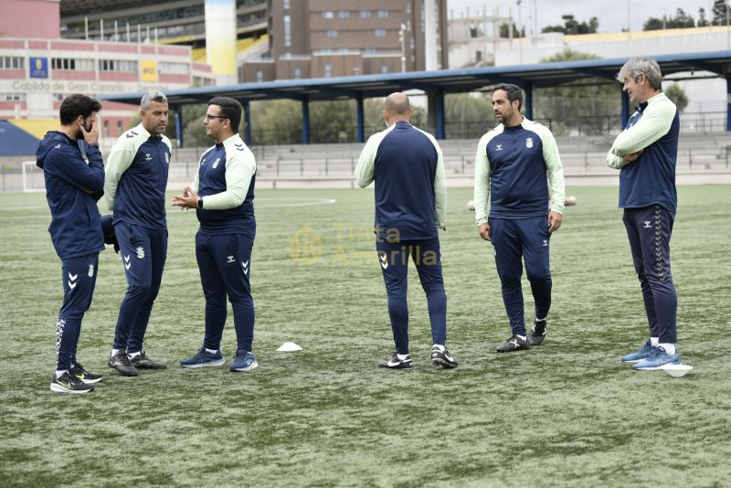 Fotos: Preparativos del filial para defender otra vez el liderato