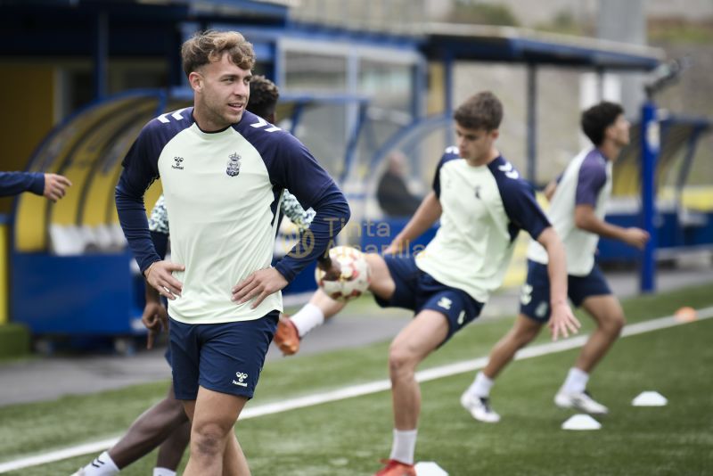 Fotos: Preparativos del filial para defender otra vez el liderato