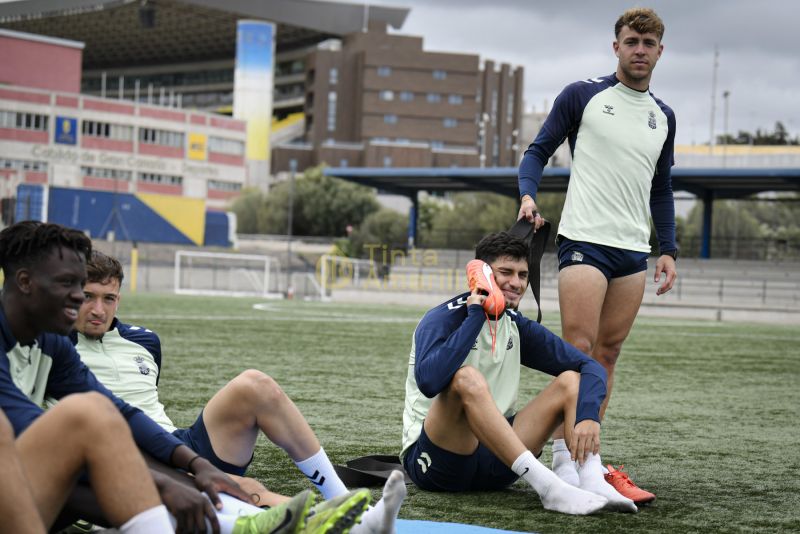 Fotos: Preparativos del filial para defender otra vez el liderato