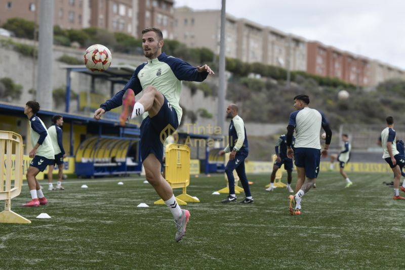 Fotos: Preparativos del filial para defender otra vez el liderato