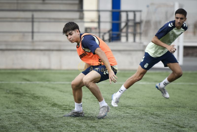 Fotos: Las Palmas C prepara el partido antes de su parón