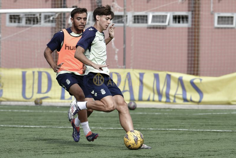 Fotos: Las Palmas C prepara el partido antes de su parón