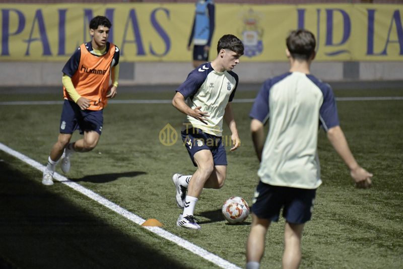 Fotos: El juvenil de la UD cierra sus preparativos para recibir al Elche
