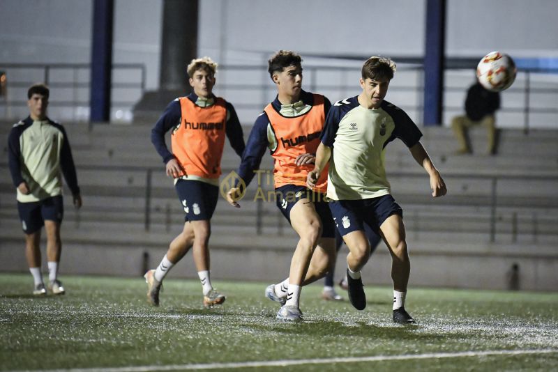 Fotos: El juvenil de la UD cierra sus preparativos para recibir al Elche