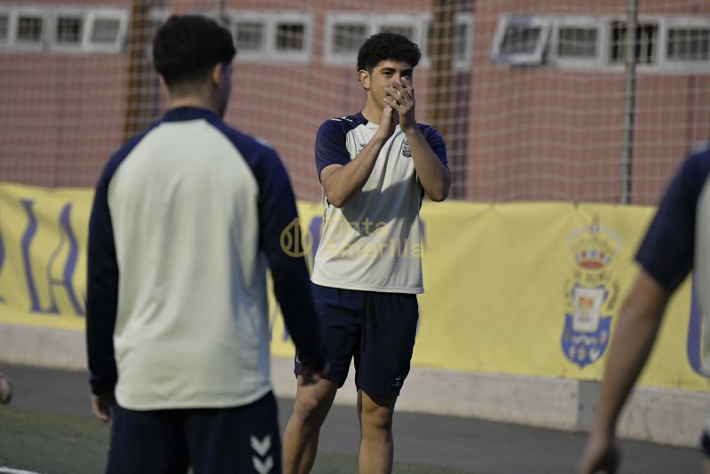 Fotos: El juvenil de la UD cierra sus preparativos para recibir al Elche