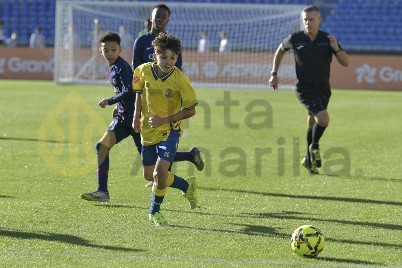 Fotos: El Infantil Fundación de la UD compite con clubes colosos de Europa