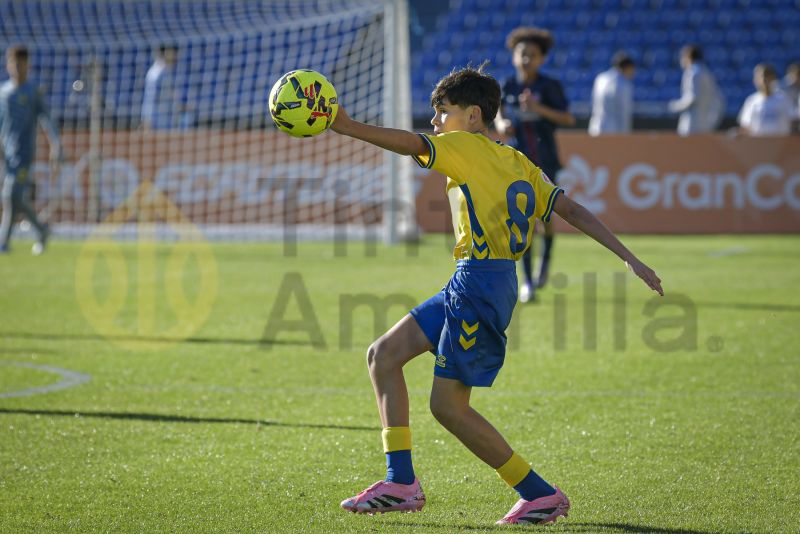 Fotos: El Infantil Fundación de la UD compite con clubes colosos de Europa