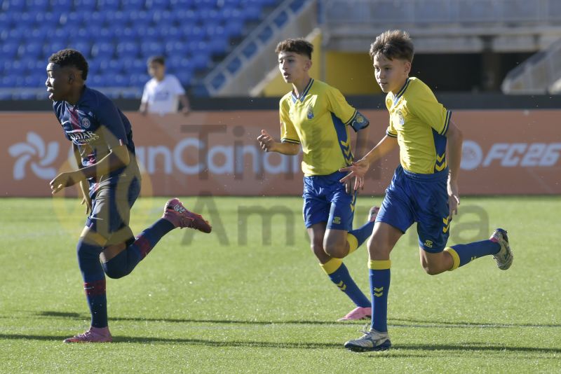 Fotos: El Infantil Fundación de la UD compite con clubes colosos de Europa
