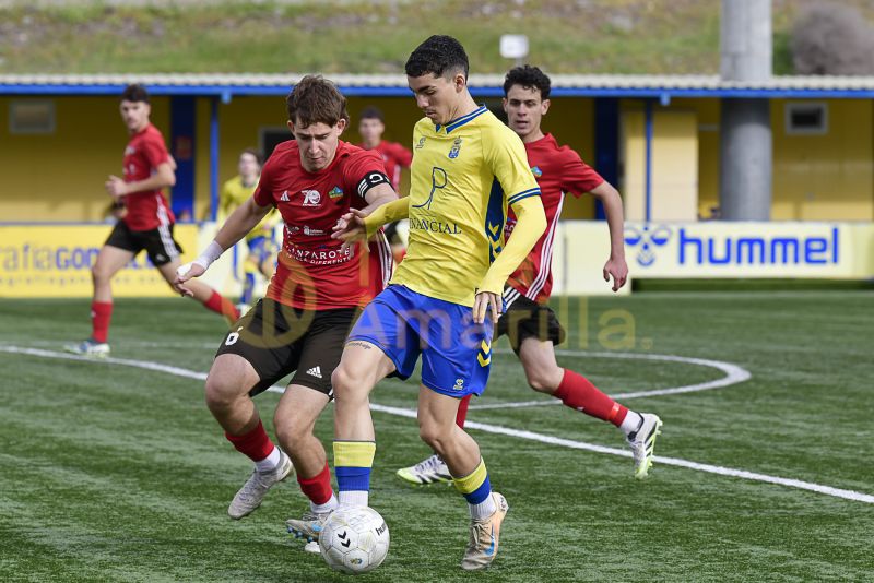 Fotos: El juvenil B de la UD Las Palmas logra su vigésima victoria