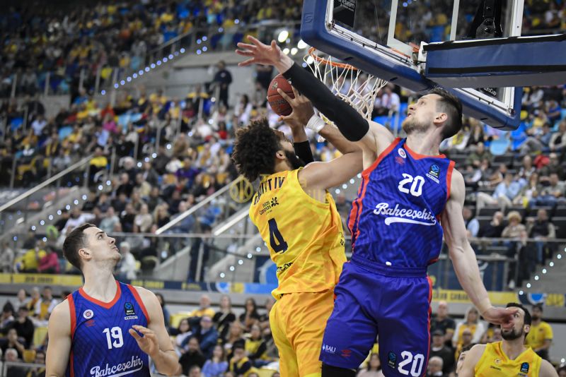 69-68: El Granca sufre, gana y se jugará la última carta en el 'infierno turco'