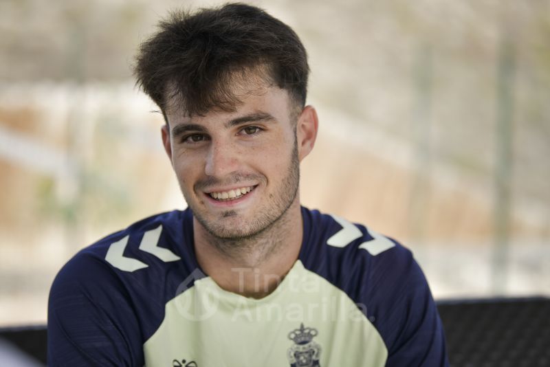 El central Roger Munells, cedido por la UD al Badalona