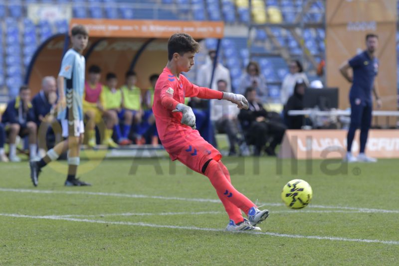 Fotos: La UD termina la fase previa con un meritorio empate ante el Atlético