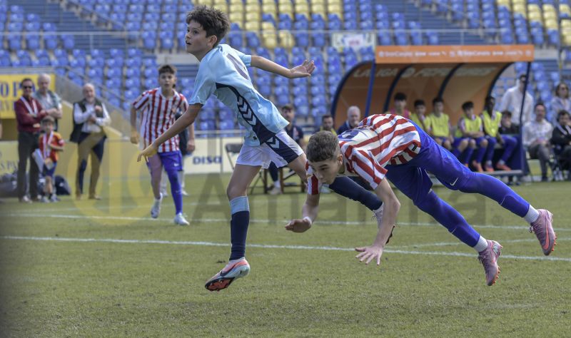 Fotos: La UD termina la fase previa con un meritorio empate ante el Atlético