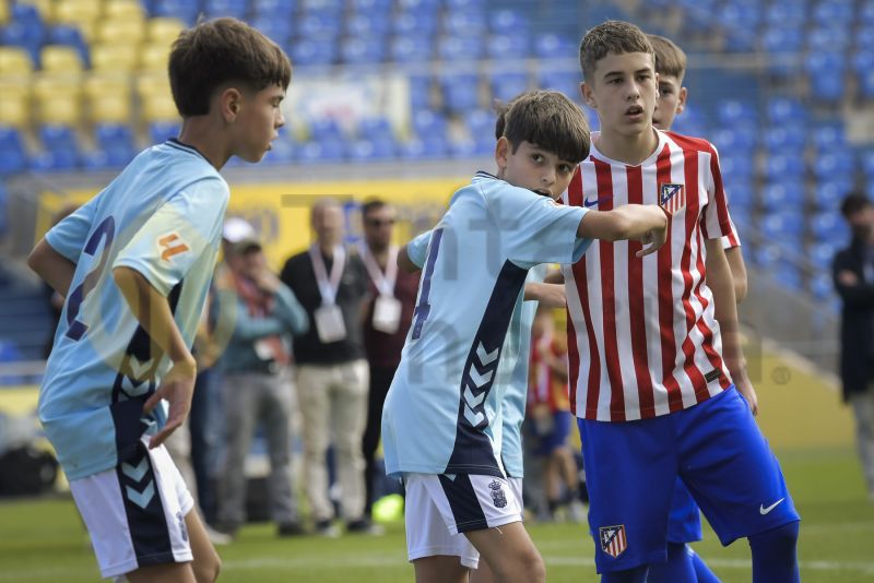Fotos: La UD termina la fase previa con un meritorio empate ante el Atlético