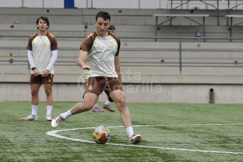 Fotos: Las Palmas Atlético planifica cómo sorprender al líder del grupo