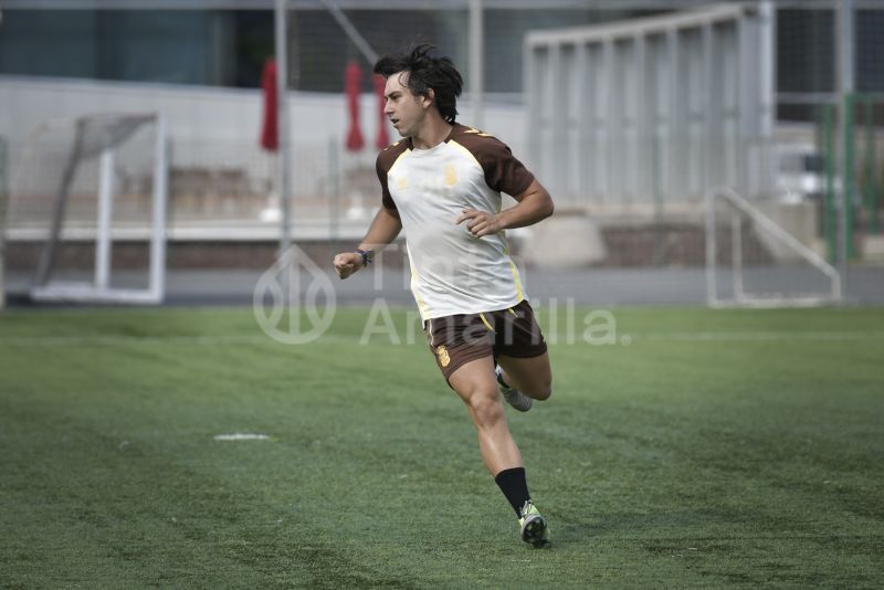 Fotos: El filial pone su periscopio en un rival con el que no se ha cruzado