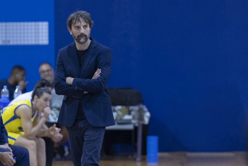 César Aneas deja de ser técnico del Islas Canarias
