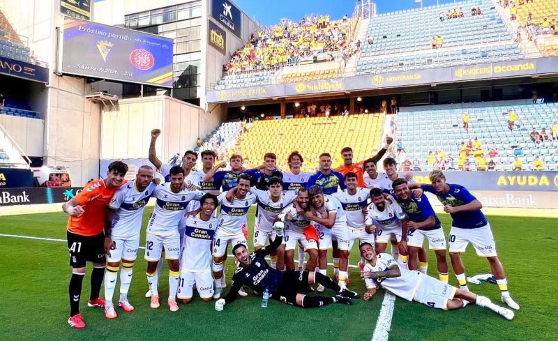 0-1: La UD supera la yincana de Cádiz con un gol de Clemente y sacrificio a raduales