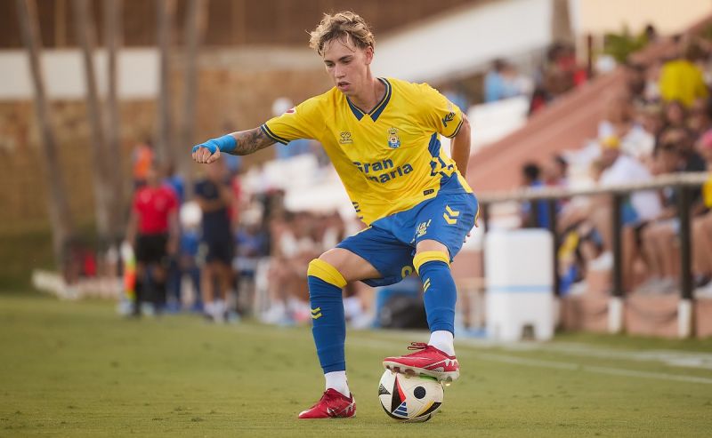 Adam Arvelo terminará la temporada cedido en el Unionistas