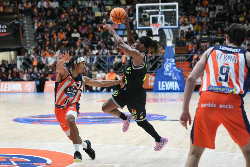 90-98: Homesley brilla en el triunfo del Granca en La Coruña