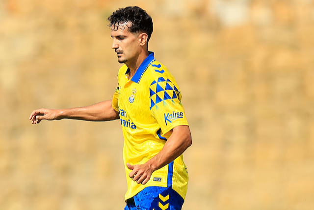 Talonazo por Zubimendi, Lucas Pérez, Alex Muñoz, Javi Martínez, ...