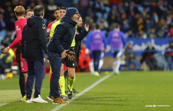 Cervera considera que el Tenerife hizo un gran partido en La Romareda