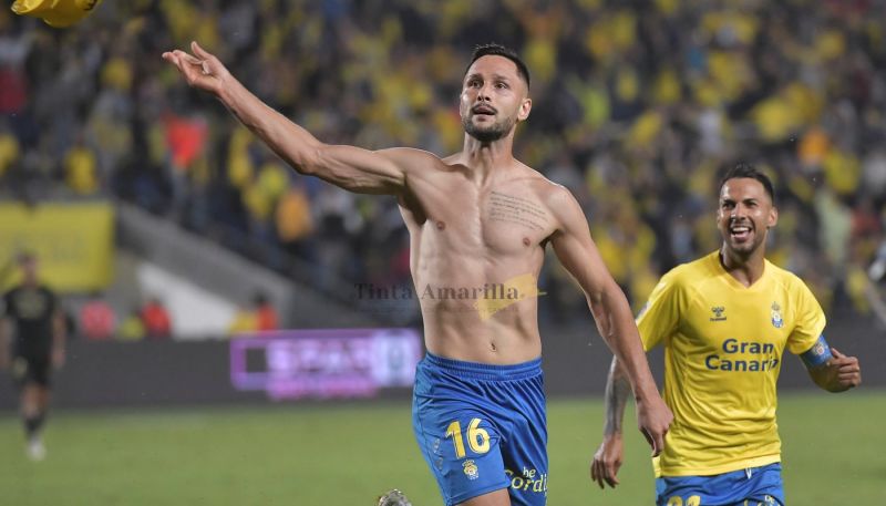 Andone se la tenía guardada a Álvaro Cervera