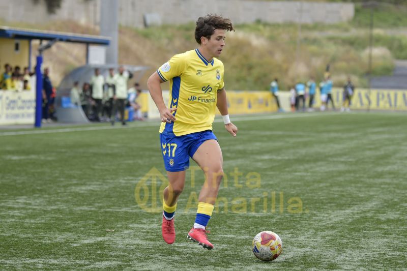 Las Palmas Atlético gana en su visita amistosa al Marino (0-3)