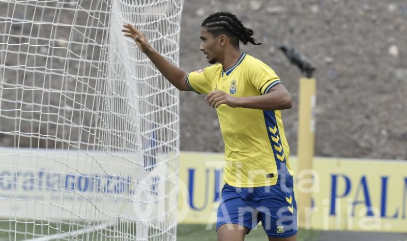 El juvenil de la UD protege su liderato con una goleada al Marino (2-4)