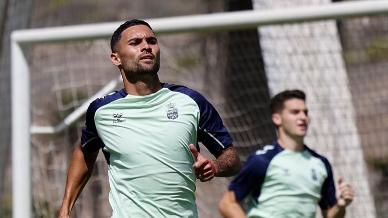 "El míster nos ha dicho que no quiere cambiar el estilo"