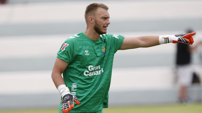 Cillessen u Horkas, la decisión más esperada del verano