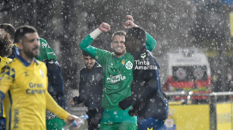Cillessen, en el top 4 de paradas en Primera