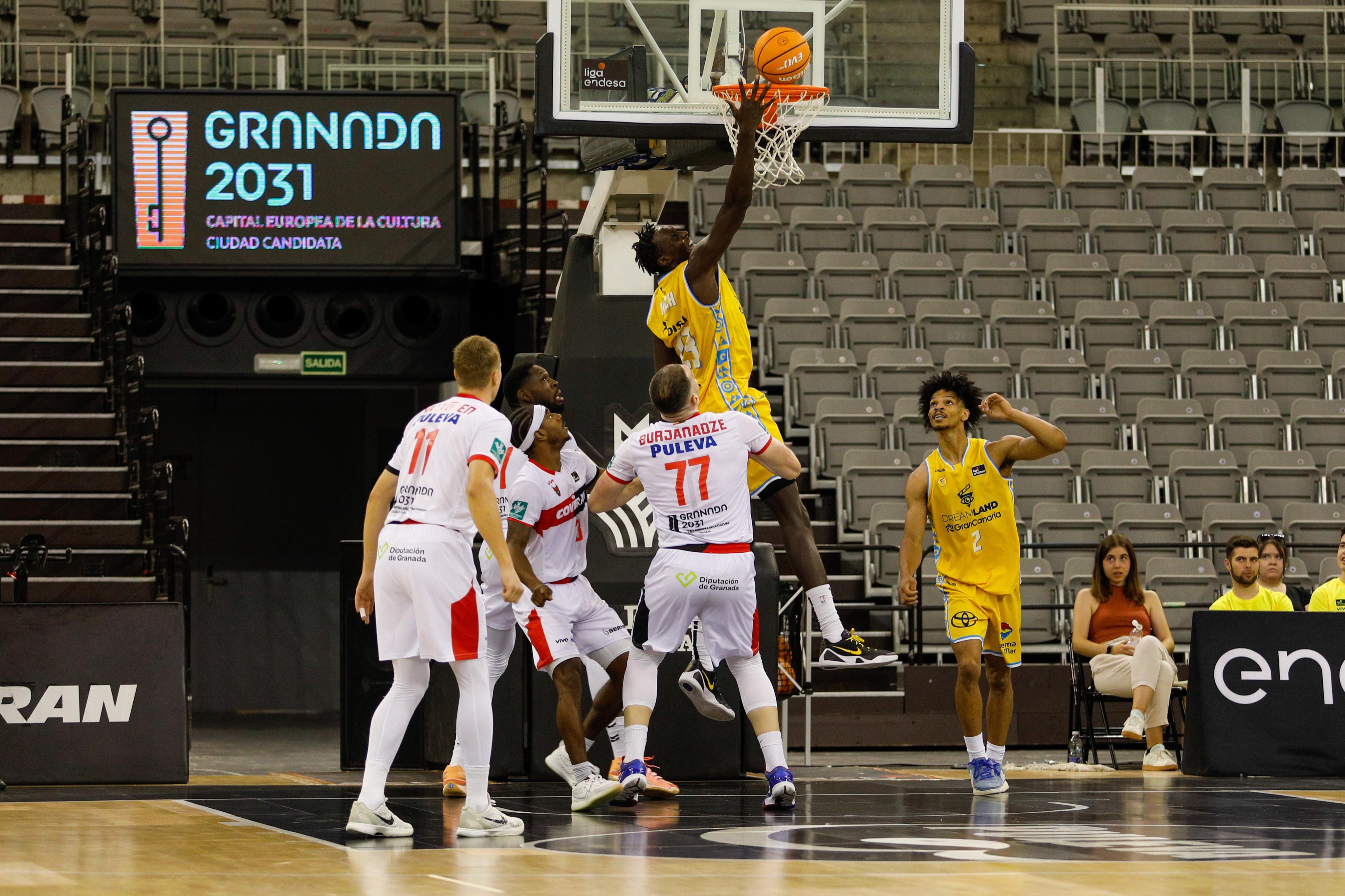  El Gran Canaria despide su pretemporada con derrota en Granada (97-88)