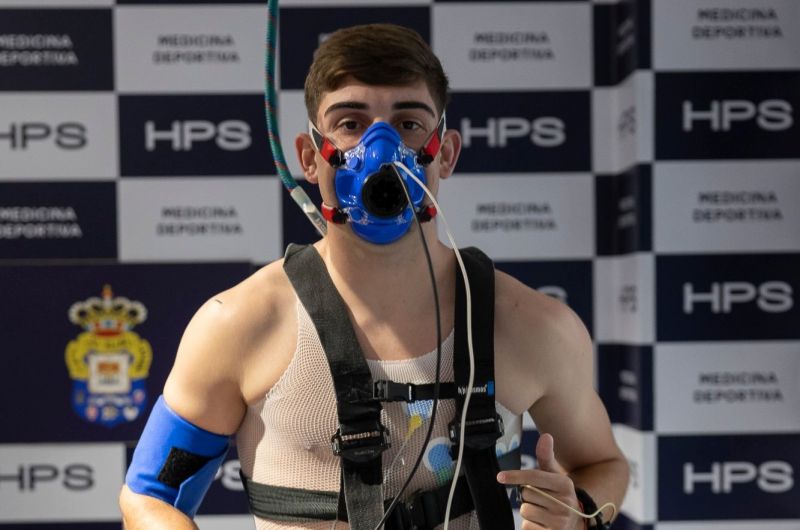 Acto primero, escena inicial: Diego Martín abre las revisiones