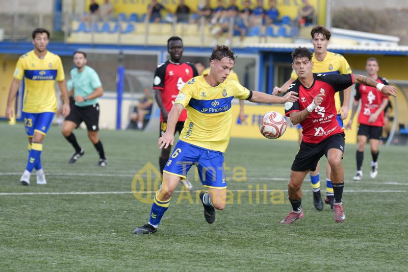 2-2: Las Palmas C y Mensajero igualan en el debut técnico de Iván López