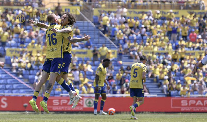 El doble ariete, un hilo de luz entre tinieblas