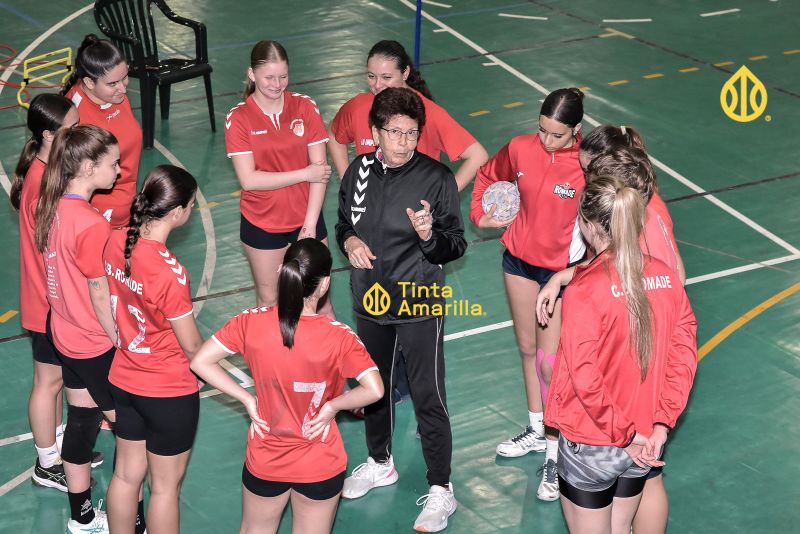 El balonmano adora a Dora