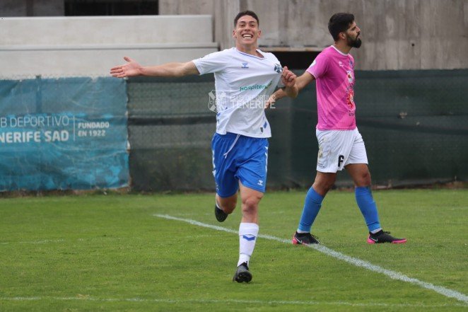 Un canterano del Tenerife ficha en Catar, Peña, Soler, Kai Aparisi al Villa, ...
