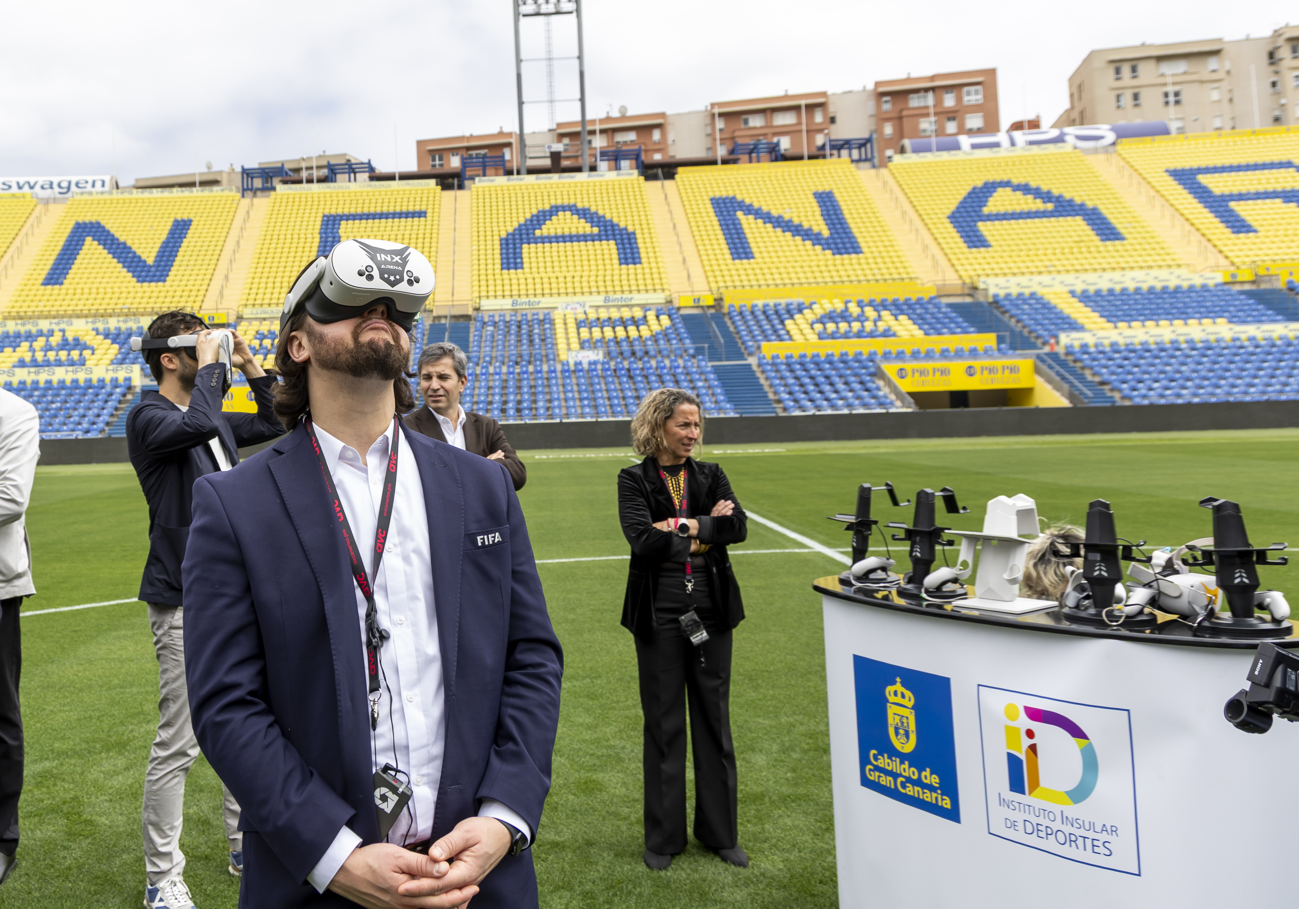 Nueva visita de FIFA al Estadio y rueda de prensa del Cabildo y la UD